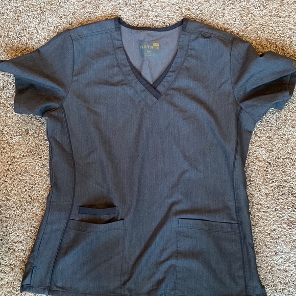 Gray Matrix Pro Scrub Top - Picture 3 of 3